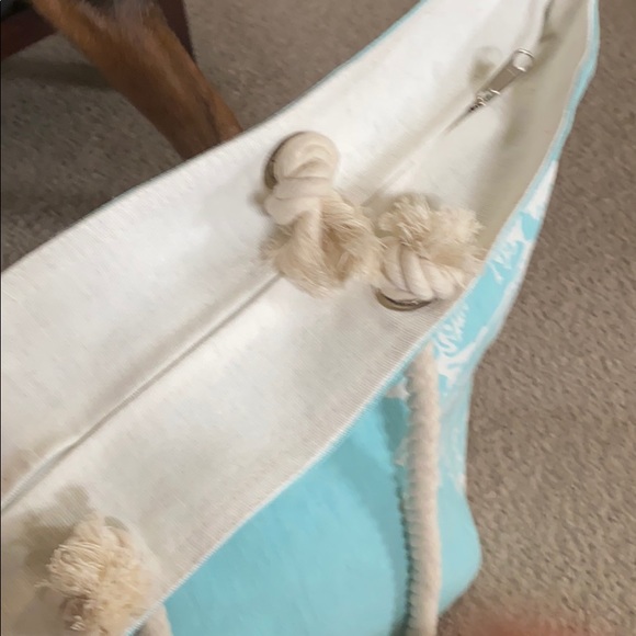 Mabelle Beach Tote Bag - Picture 3 of 3